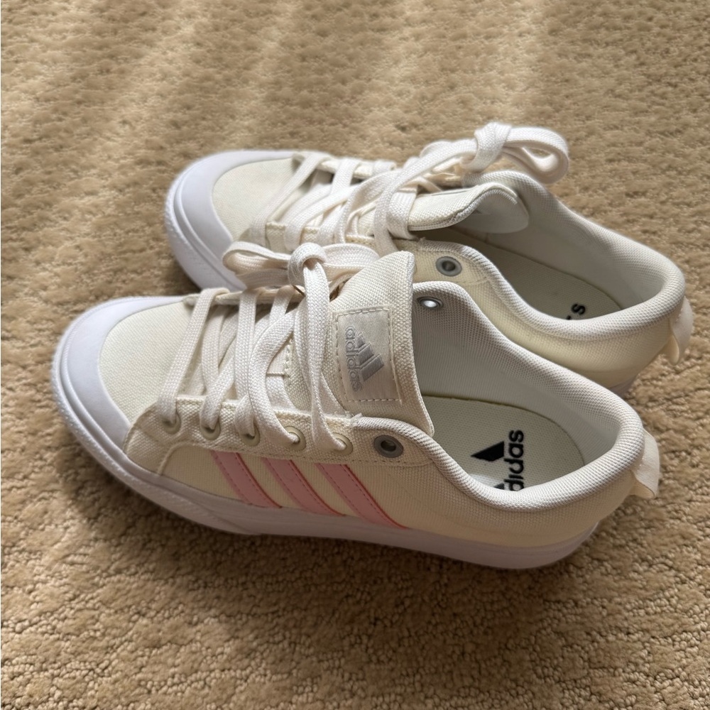 Adidas Bravada 2.0 canvas pink